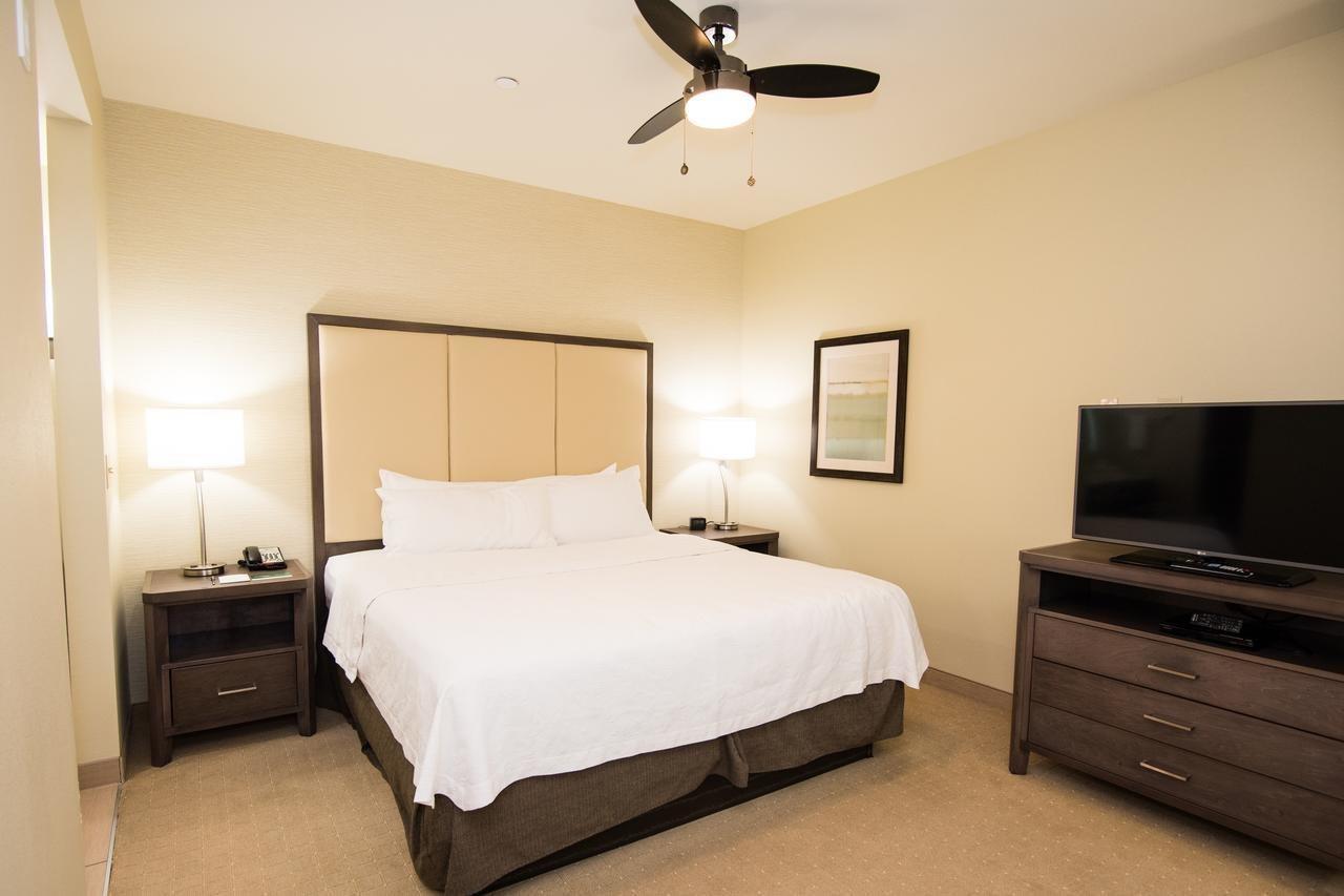 Hilton Garden Inn Dubuque Downtown מראה חיצוני תמונה