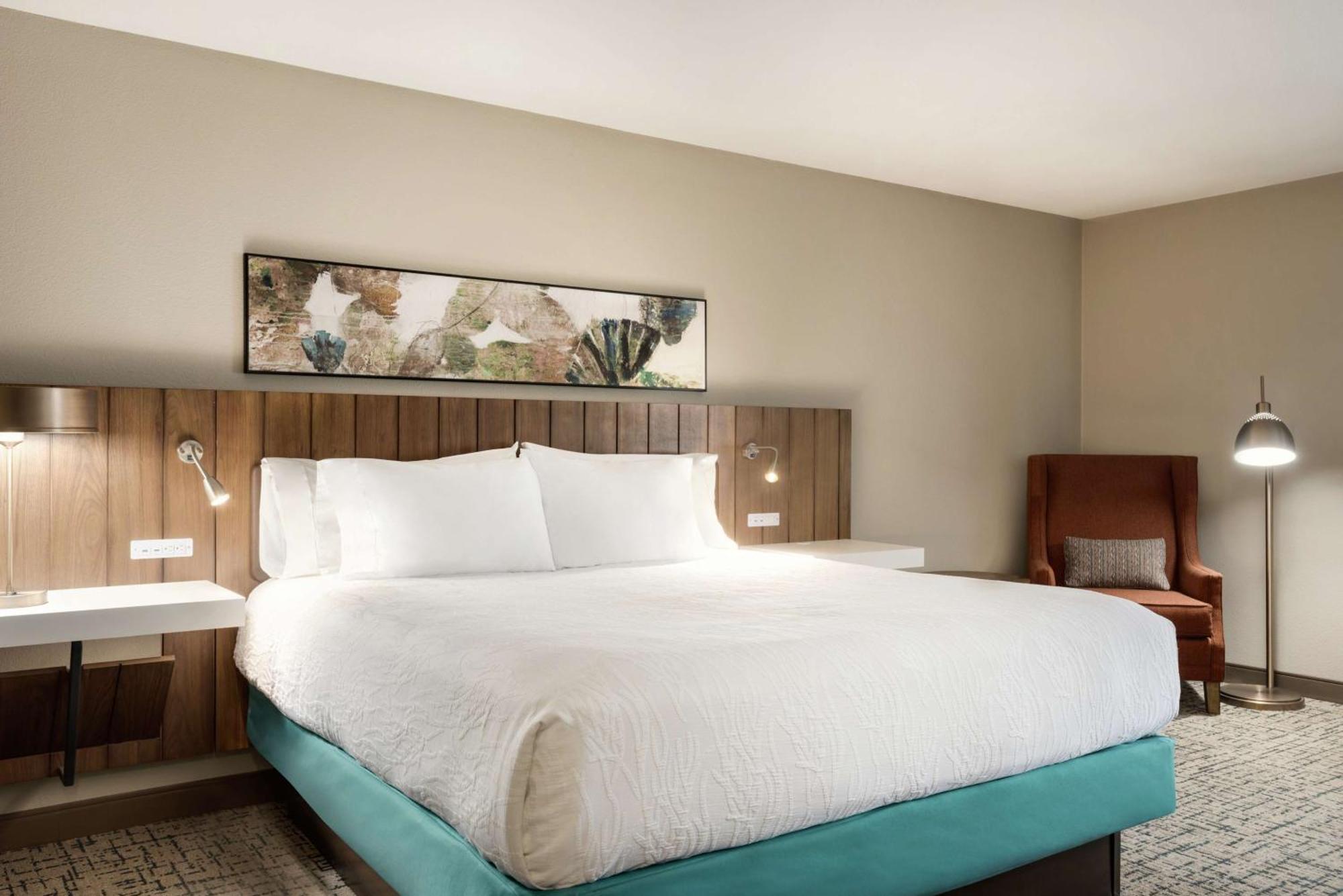 Hilton Garden Inn Dubuque Downtown מראה חיצוני תמונה
