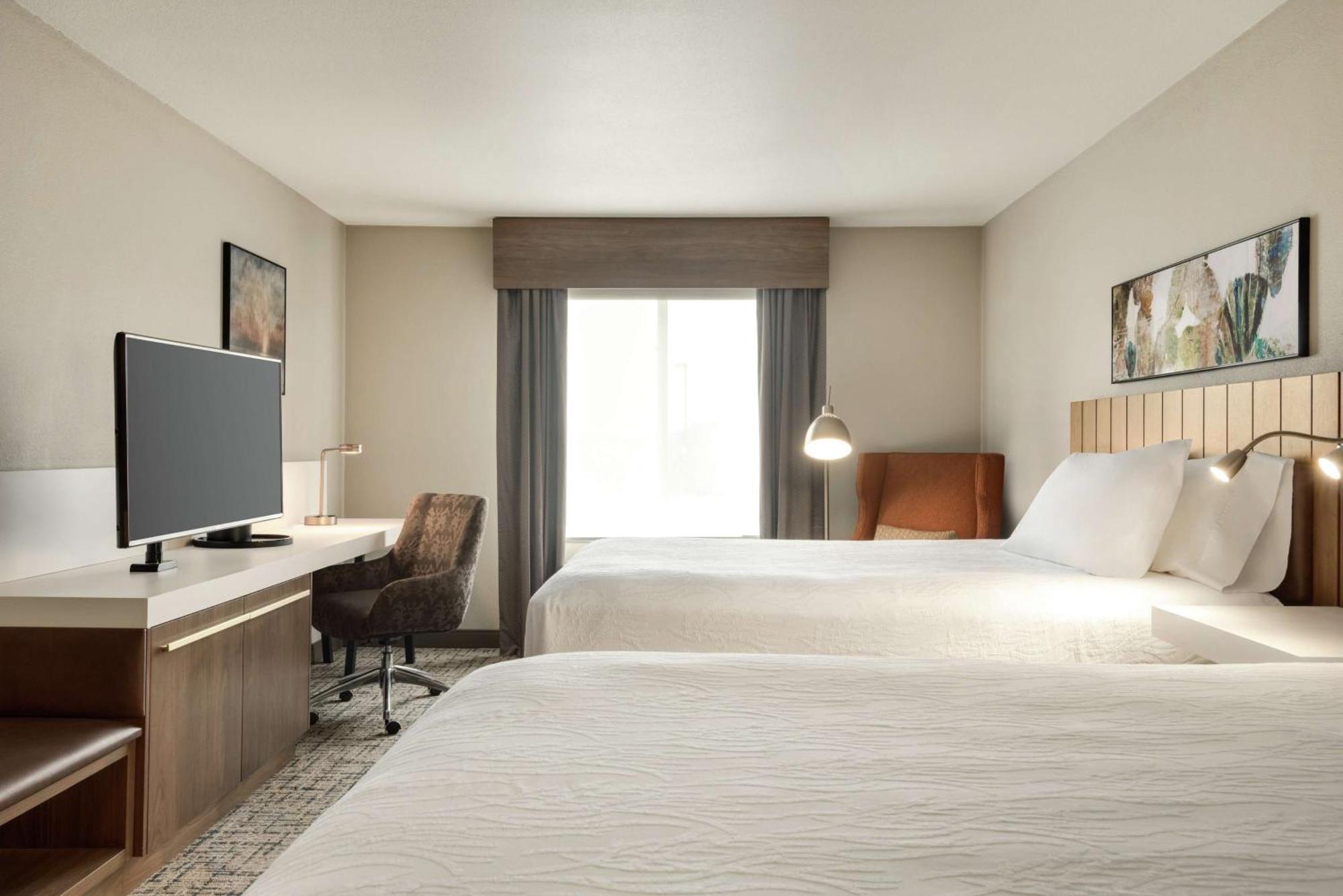 Hilton Garden Inn Dubuque Downtown מראה חיצוני תמונה