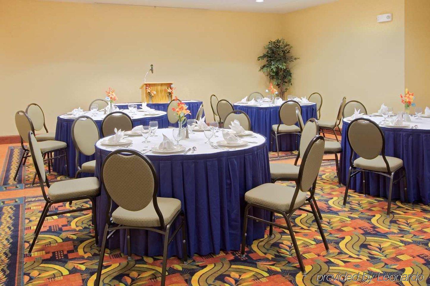 Hilton Garden Inn Dubuque Downtown מסעדה תמונה
