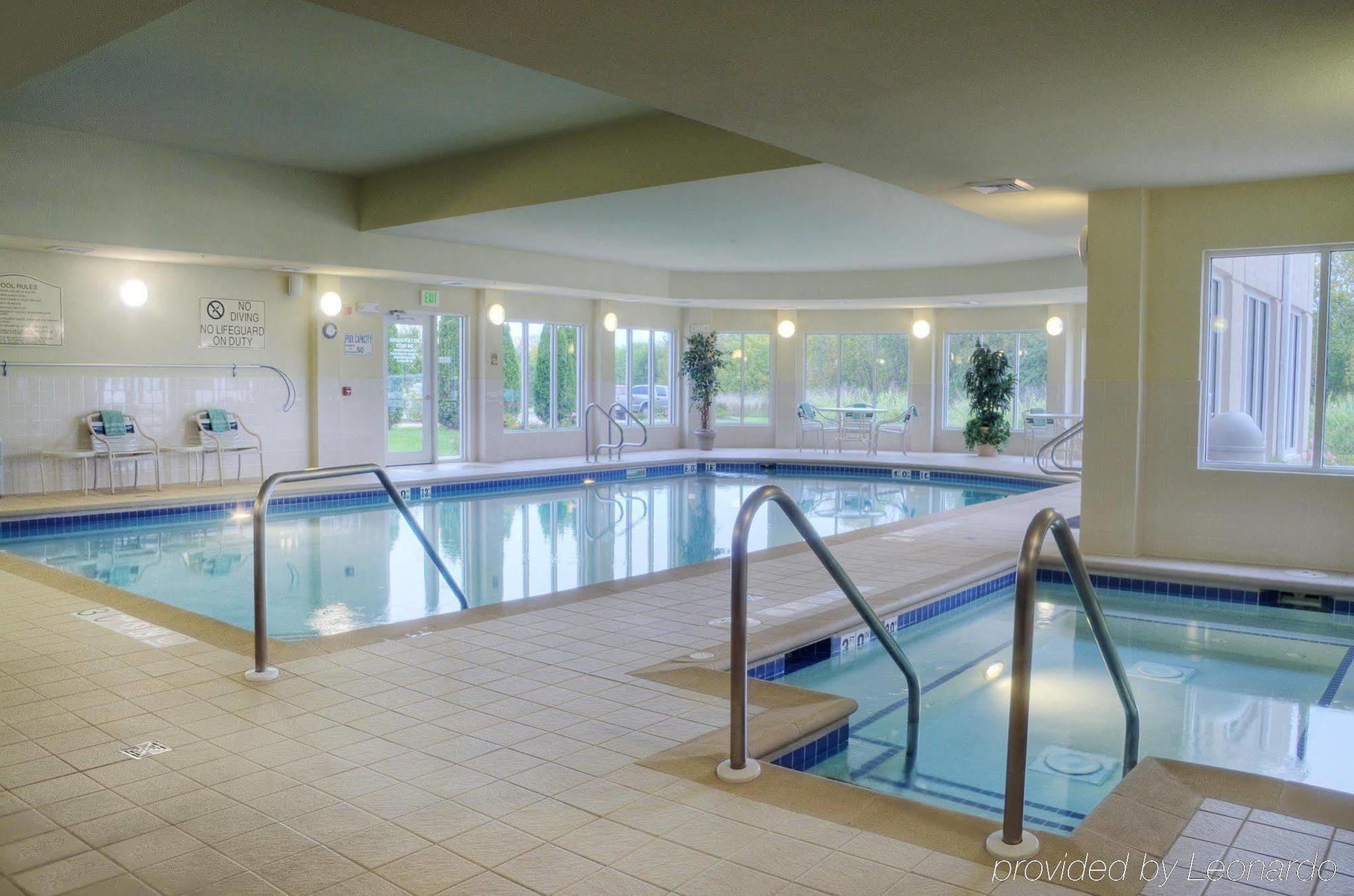 Hilton Garden Inn Dubuque Downtown מראה חיצוני תמונה