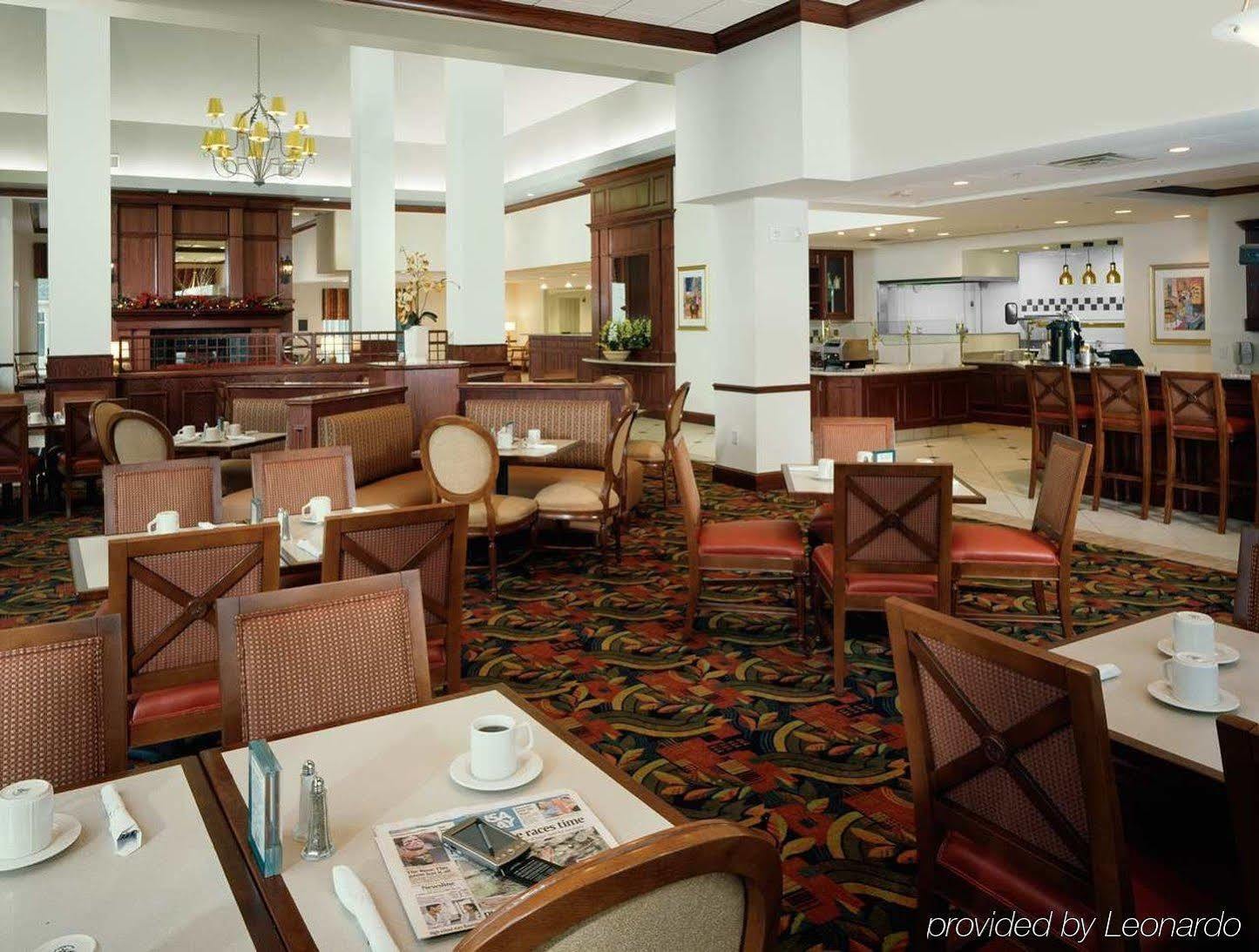 Hilton Garden Inn Dubuque Downtown מראה חיצוני תמונה