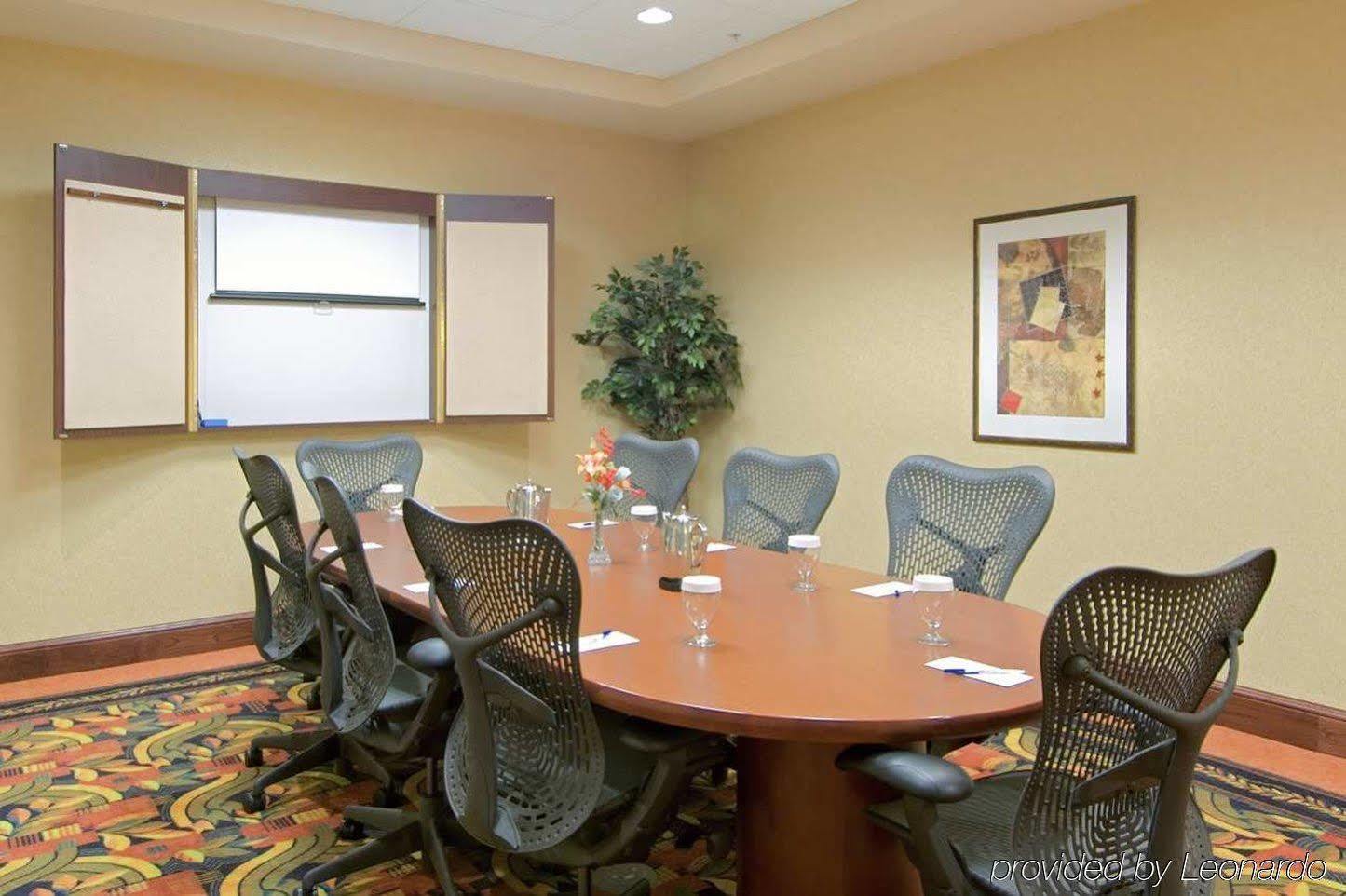 Hilton Garden Inn Dubuque Downtown מראה חיצוני תמונה